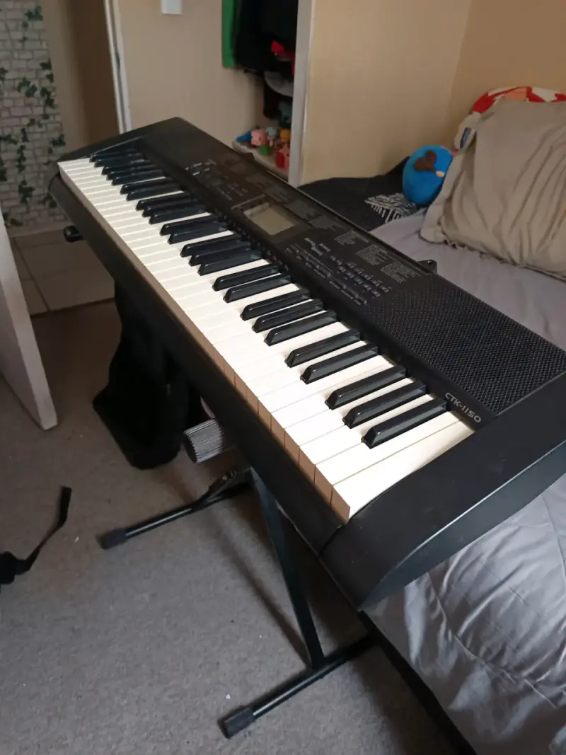 Teclado electrónico casio ctk-1150 con soporte - 1