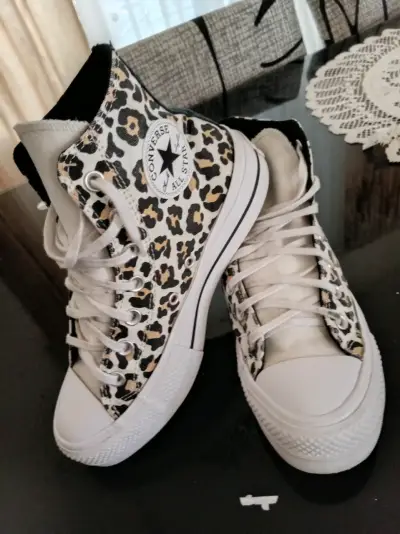 Zapatillas Converse estampado leopardo - miniatura 1