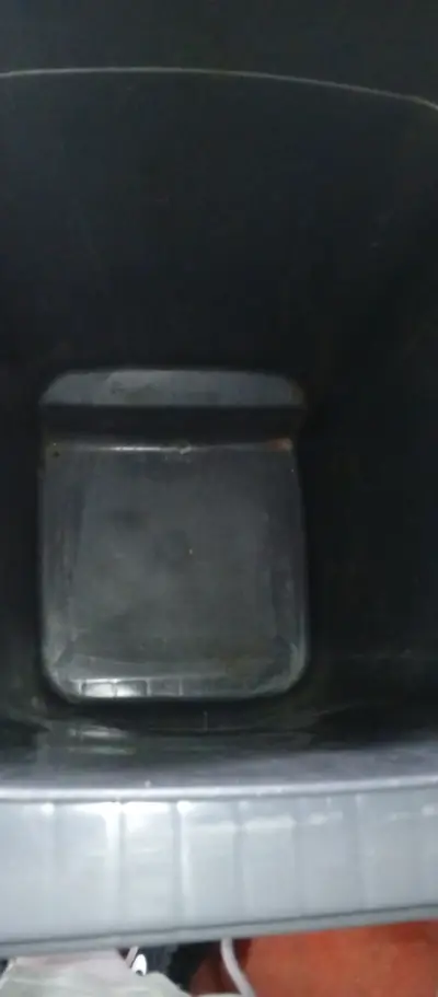 Contenedor de basura grande - miniatura 3