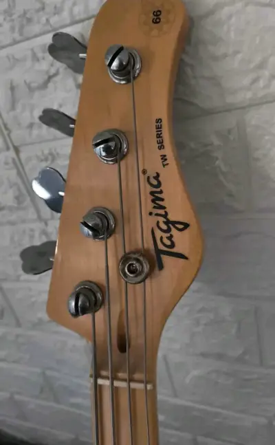Bajo eléctrico Tagima TW-66 - miniatura 3