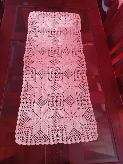 Camino de mesa tejido a crochet - miniatura 1