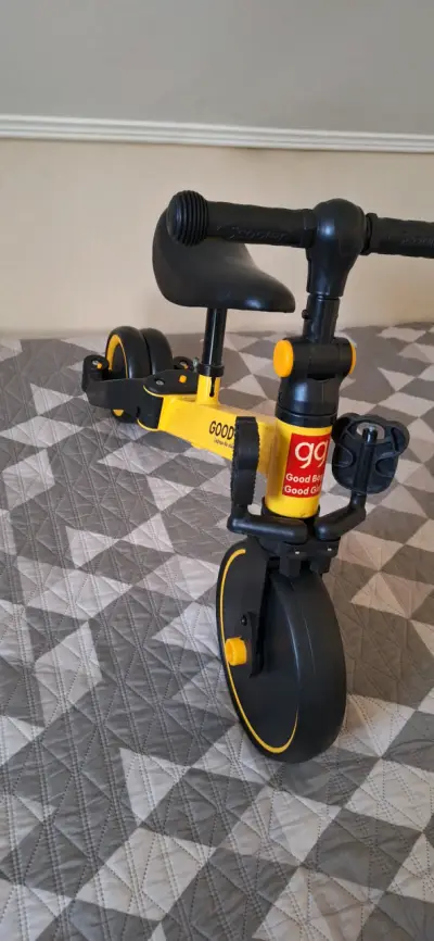 Triciclo infantil amarillo y negro - miniatura 5