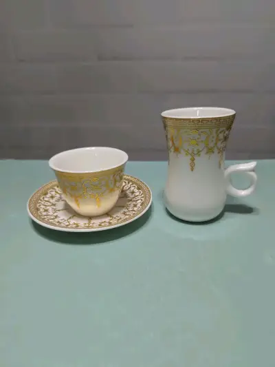 Juego de tazas turcas  con borde dorado - miniatura 3