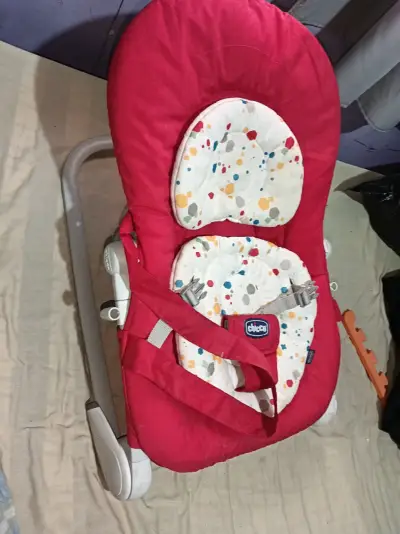 Silla mecedora Chicco roja - miniatura 2