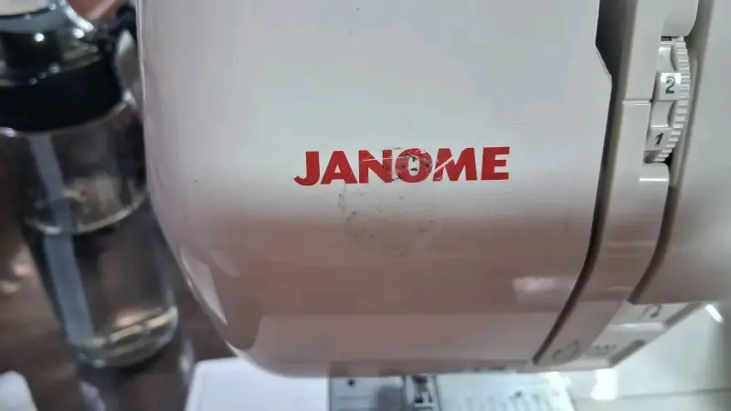 Máquina de coser Janome DM7200 - 2