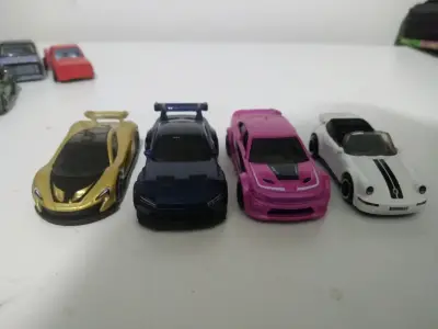 Colección de autos de juguete - miniatura 2