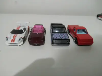 Colección de autos de juguete - miniatura 4