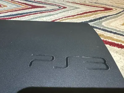 Consola PS3 negra usada - miniatura 3
