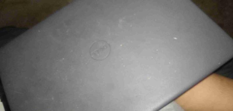 Laptop Dell Vostro usada - 3