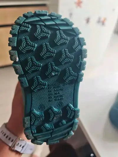 Botas de invierno para niños - miniatura 3