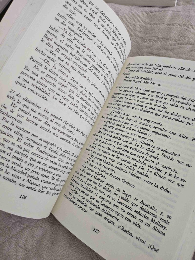 Libro 'La Isla del Paraíso' de Victoria Holt - 2