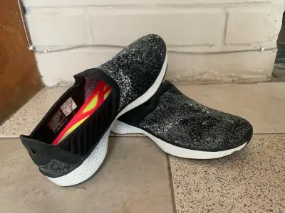 Zapatillas skechers deportivas negras - miniatura 1