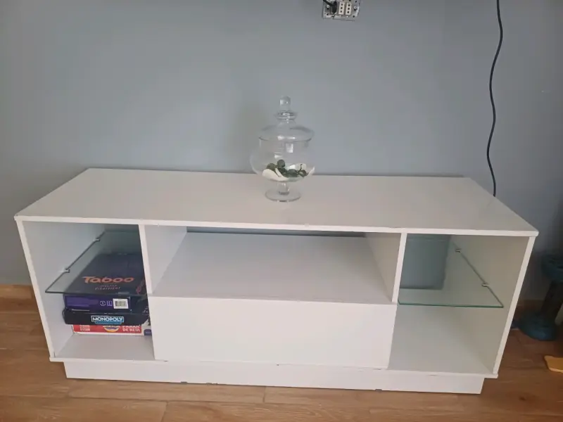 Rack de TV blanco moderno