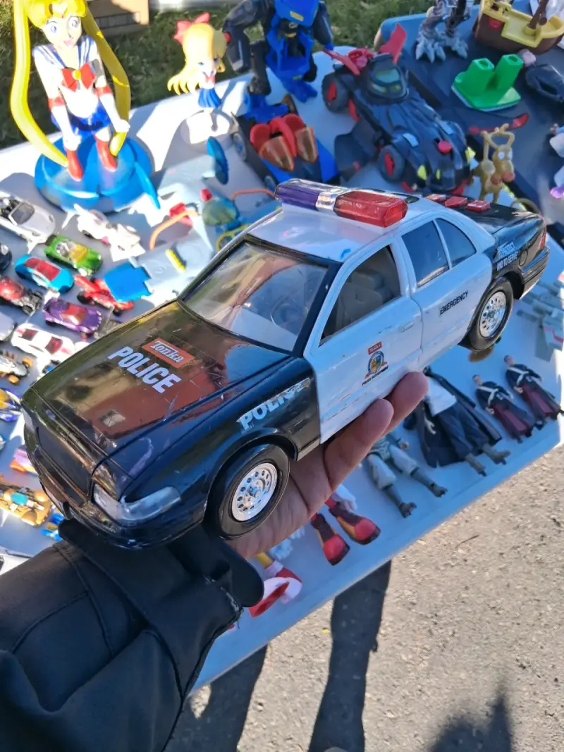 Auto de policía de juguete Tonka - 1