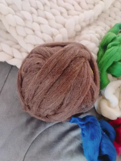 Lana de felting 1 kilo color café - miniatura 2