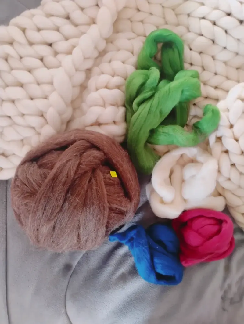 Lana de felting 1 kilo color café - 3