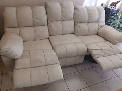 Sofá reclinable beige de 3 cuerpos + sillon indpos - miniatura 1