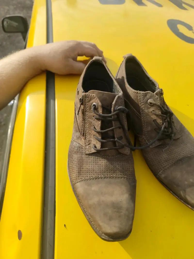 Zapatos Bugatti casuales marrones con cordones - 2