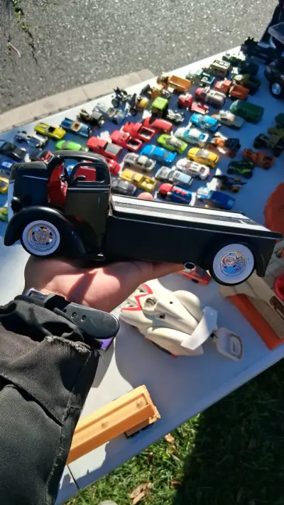 Camioneta de juguete vintage negra - miniatura 5