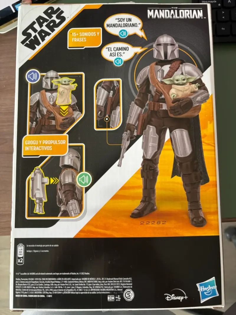 Figura Mandalorian con Grogu - 2