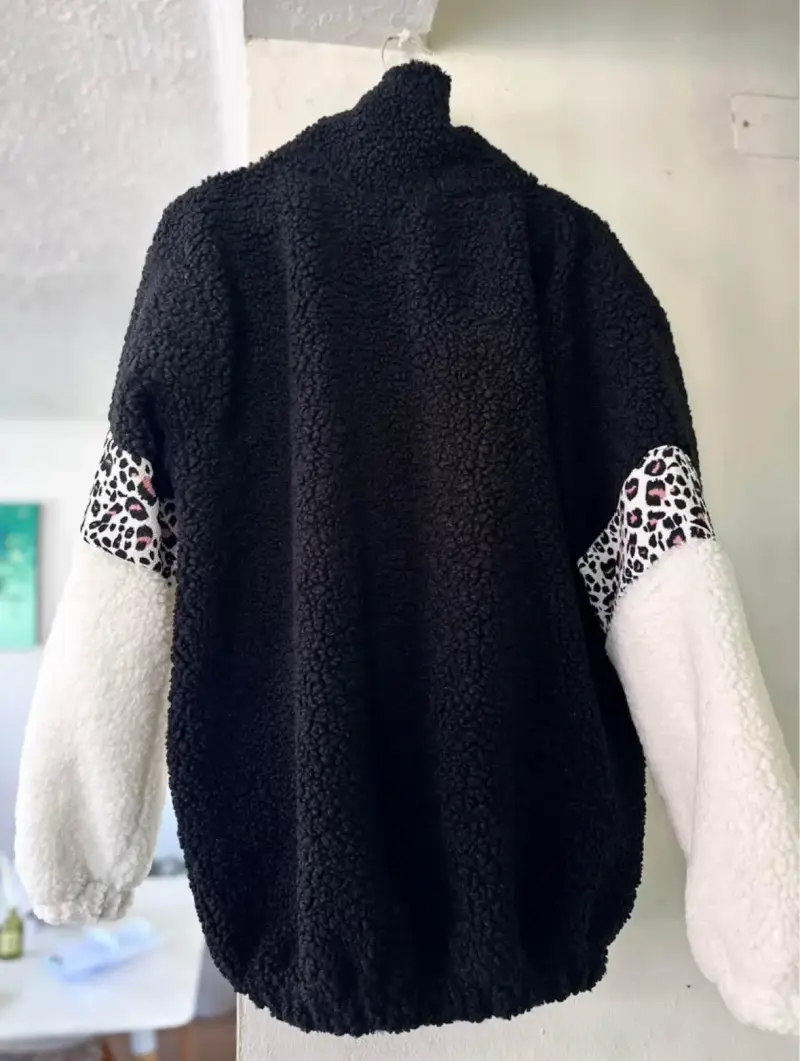 Chaqueta de polar blanco y negro - 2