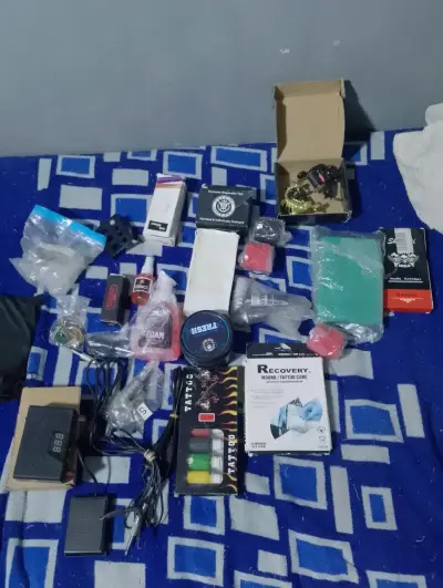Kit completo de tatuaje - miniatura 1