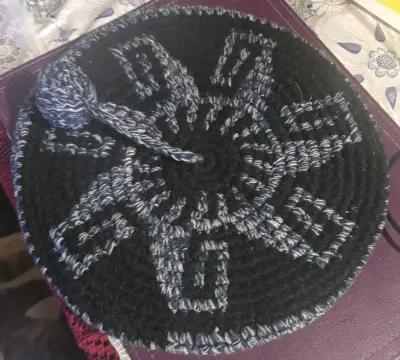 Gorro gaucho desde la patagonia - miniatura 2