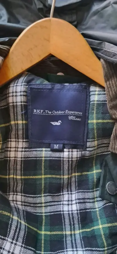 Chaqueta de hombre especial para este invierno - miniatura 2