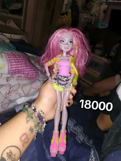 Monster high - miniatura 1