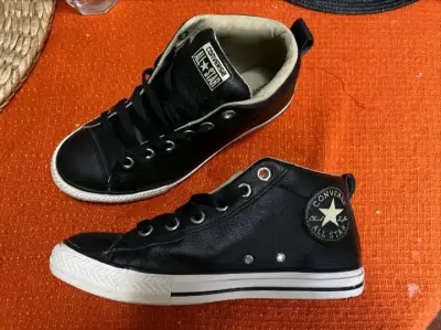 Zapatillas Converse negras altas - miniatura 2