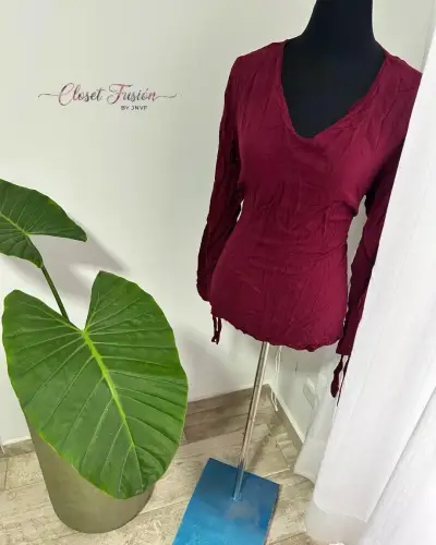 Polera burdeos de manga larga - miniatura 3