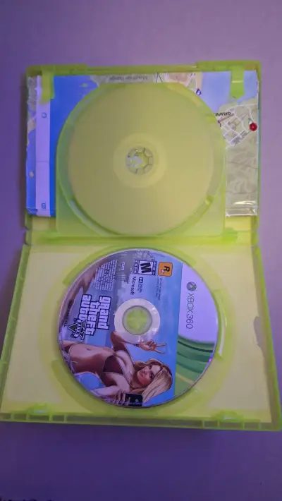 Juego GTA V para Xbox 360 - miniatura 3