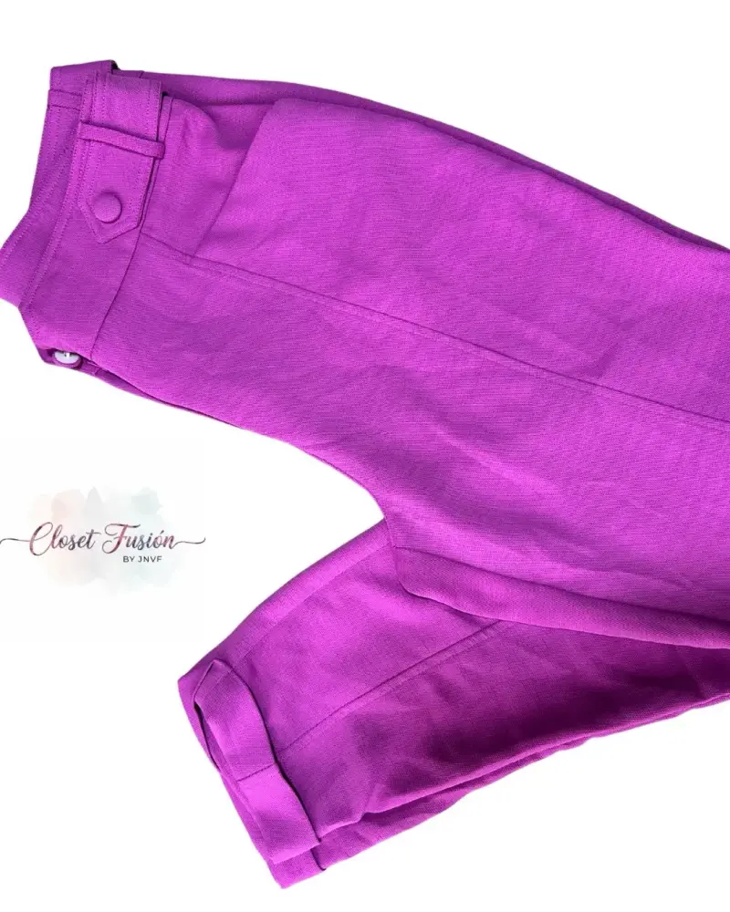 Pantalones morados elegantes