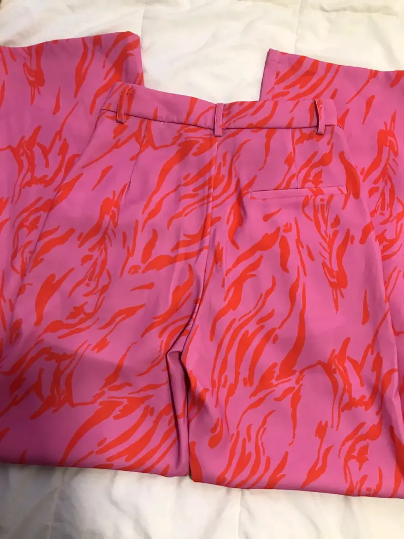 Pantalones estampados rosados y rojos - 4