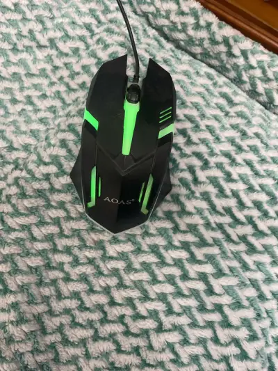Teclado Trust gamer con cable mouse y audífonos - miniatura 3
