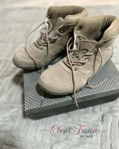 Botas beige casuales - miniatura 1