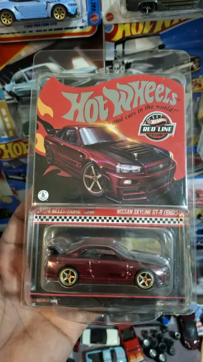 Hot Wheels Nissan Skyline GT-R RLC - miniatura 1
