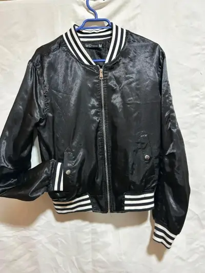 Chaqueta bomber negra mujer - miniatura 1