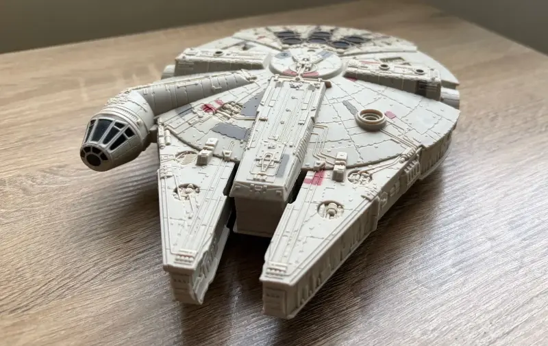 Nave espacial juguete Millennium Falcon - 1