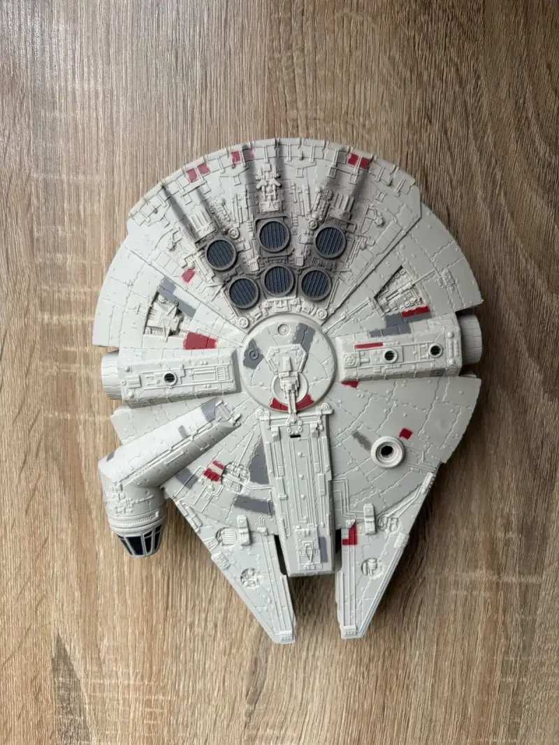 Nave espacial juguete Millennium Falcon - 3