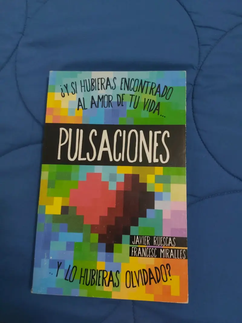 Libro Pulsaciones de Javier Ruescas