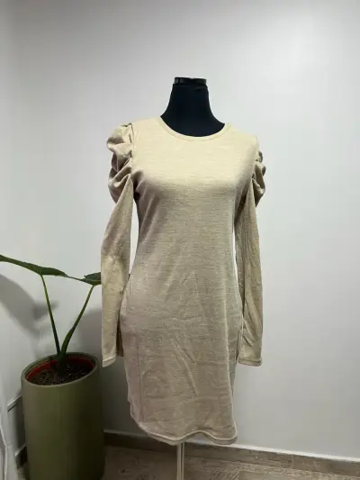 Vestido beige manga larga - miniatura 4