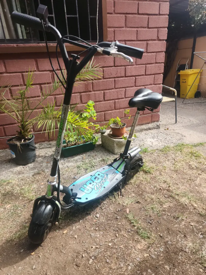 Scooter eléctrico usado - 3