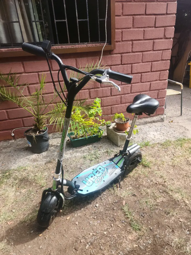 Scooter eléctrico usado - 4