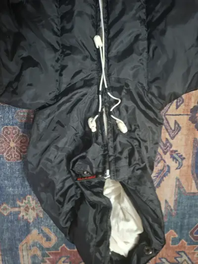 Chaqueta acolchada negra con capucha ELLABEE - miniatura 3