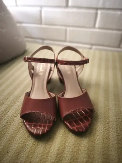 Sandalias rojas de tacón medio Gacel - miniatura 2