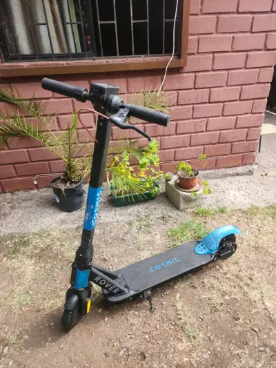 Scooter eléctrico Cosmic Rover - miniatura 1