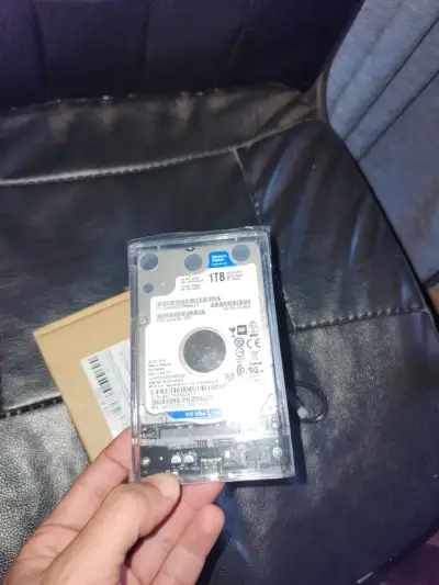 Disco Duro Externo 1TB - miniatura 1