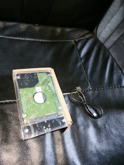 Disco Duro Externo 1TB - miniatura 4