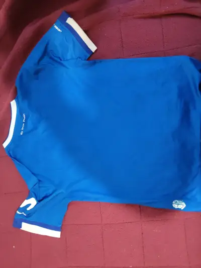 Polera universidad catolica - miniatura 2